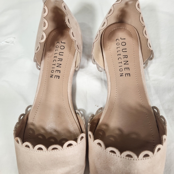 Chic Beige Flats with Scalloped Trim - Picture 2 of 9